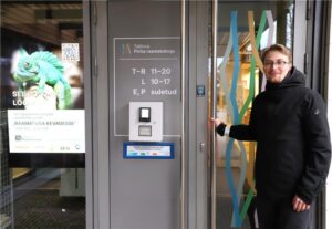 For the first time in Tallinn Libraries: you can get into the library even when there are no staff members available